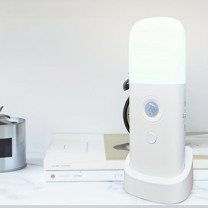 LED nachtlamp met bewegingssensor, USB oplaadbaar & dimbaar. Perfect voor slaapkamers en gangen.