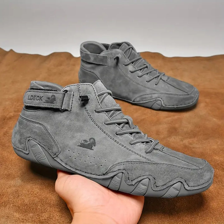 Comfortabele Adriel waterdichte herenschoenen met elastische sluiting. Perfect voor outdoor en casual.