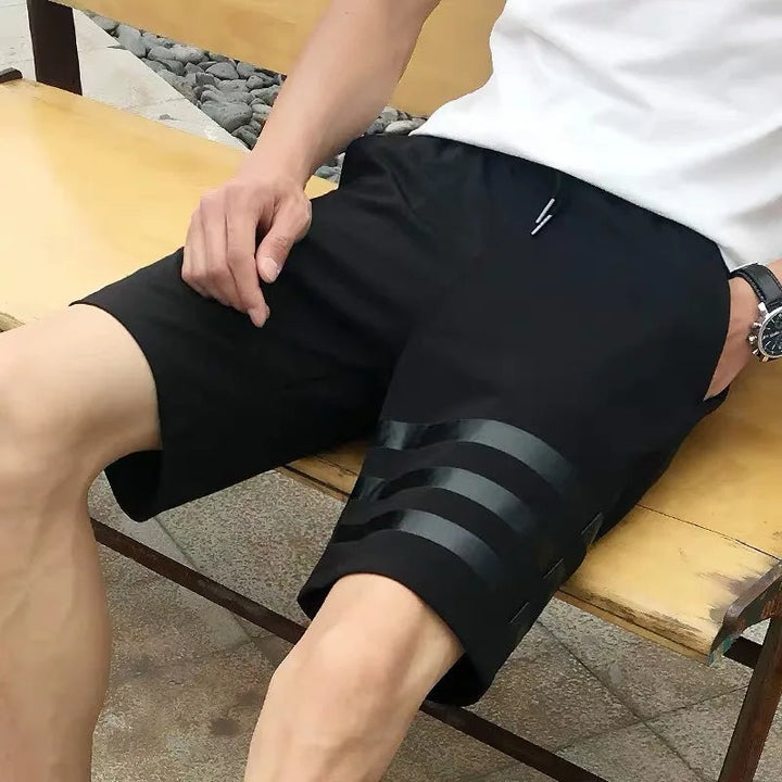 Mannen sportshort voor fitness, hardlopen of training. Comfortabele en stijlvolle heren short voor actieve kleding.