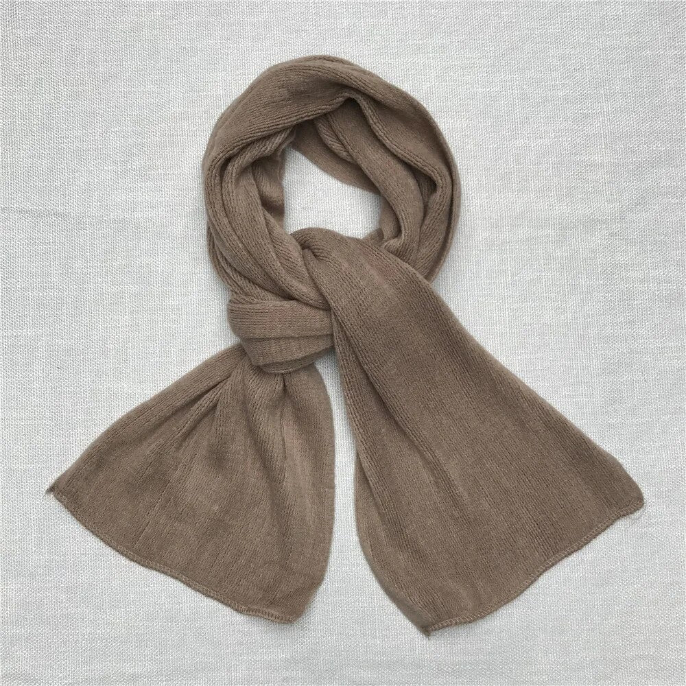 Warme gebreide kasjmier sjaal voor dames en heren, ideaal als winterse nekwarmer.