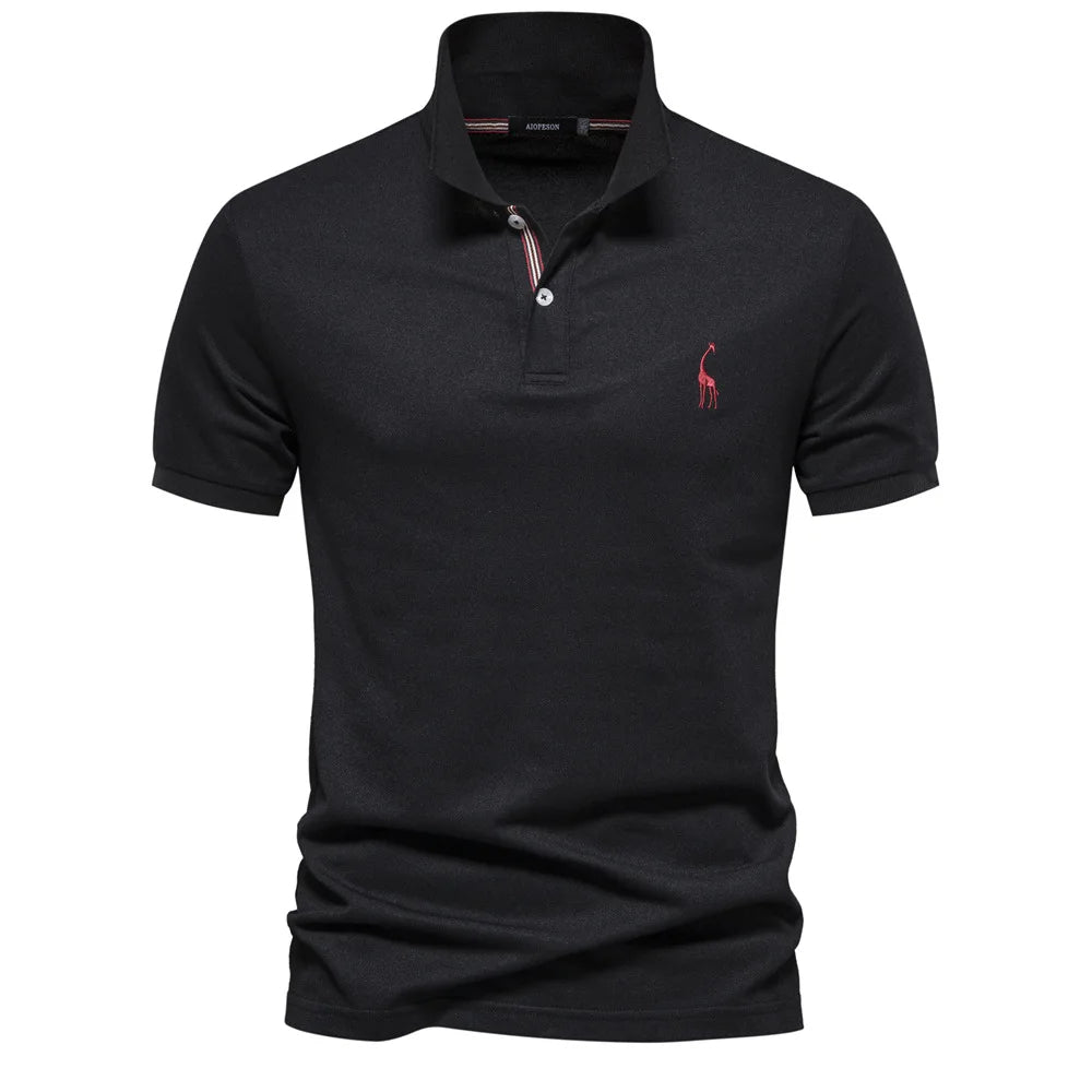 Heren luxe polo met subtiel hertenborduursel; stijlvol, comfortabel, perfect voor zomerse herenmode.