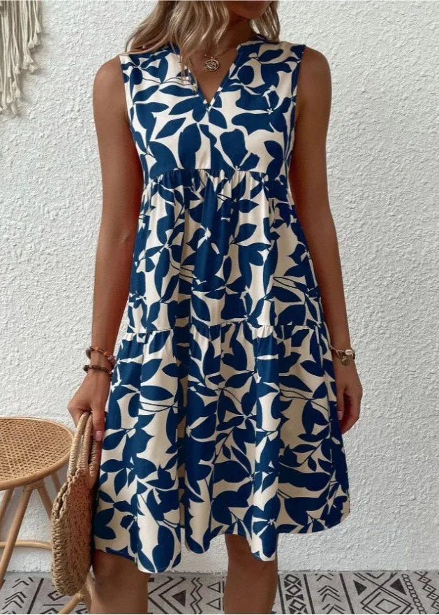 Comfortabele én stijlvolle dames zomerjurk met V-hals, perfect voor warme dagen en een modieuze look.
