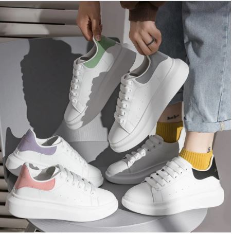 Unisex comfortabele casual schoenen voor dames en heren. Lichtgewicht en stijlvol, ideaal voor alledaags gebruik.