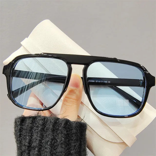Oversized heren zonnebril in vintage stijl met UV400 bescherming, ideaal voor een trendy look.