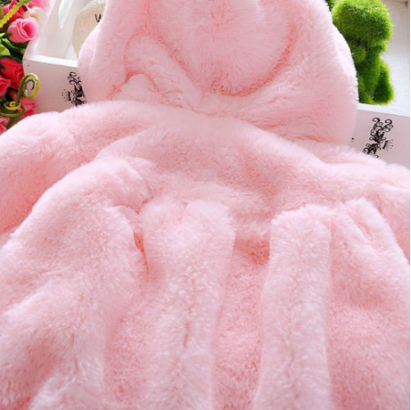 Vrolijke kinder konijnen hoodie met capuchon en oren. Comfortabele dierenprint kleding voor spelen, lente & zomer.
