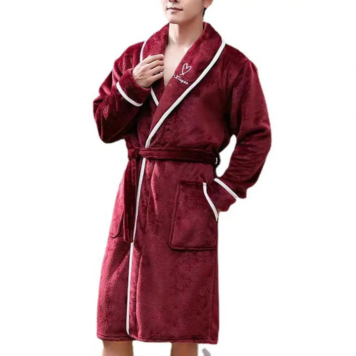 Warme heren flanellen badjas voor ultiem comfort in de winter, ideaal als loungekleding of nachtkleding.