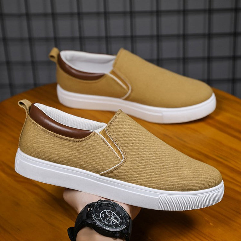 Stijlvolle heren canvas slip-ons, perfect voor vrije tijd en een modieuze casual look.
