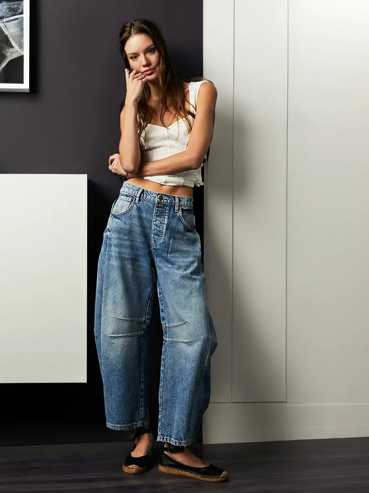 Trendy dames barrel jeans 'Livia' met mid-rise pasvorm. Stijlvolle en comfortabele spijkerbroek voor een casual look.