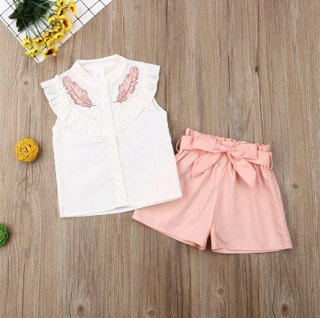 Comfortabele meisjes feather zomerset witbruin. Zacht topje & broekje voor speelkleding en lentekleding.