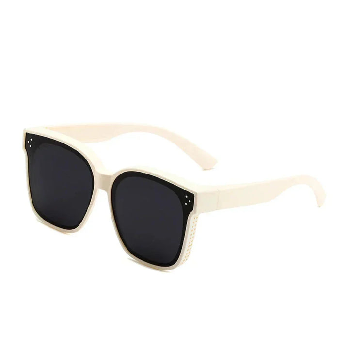 Overzet zonnebril unisex UV400 antischittering voor brildragers. Stijlvol accessoire met comfortabele oogbescherming outdoor.