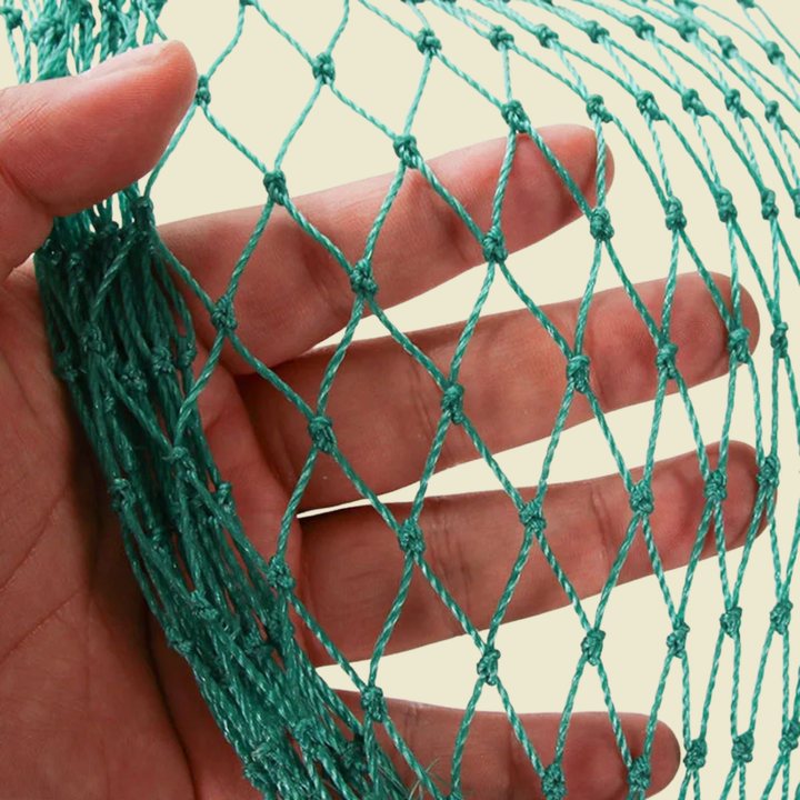 Robuust UV-bestendig tuinnet voor optimale plantenbescherming tegen zon en ongedierte, duurzaam nylon.