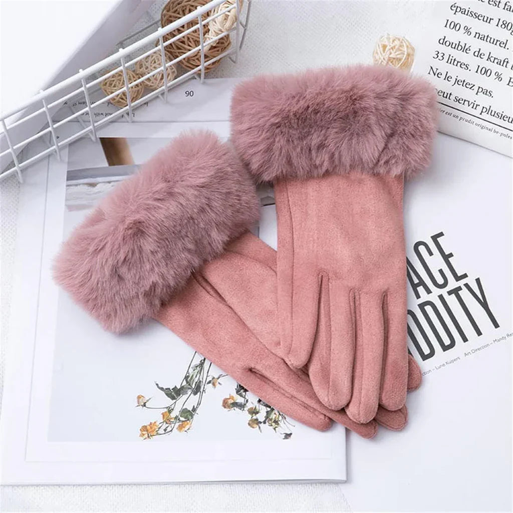 Dames suède handschoenen VelvetGlam met zacht imitatiebont, ideaal voor warme wintermode.