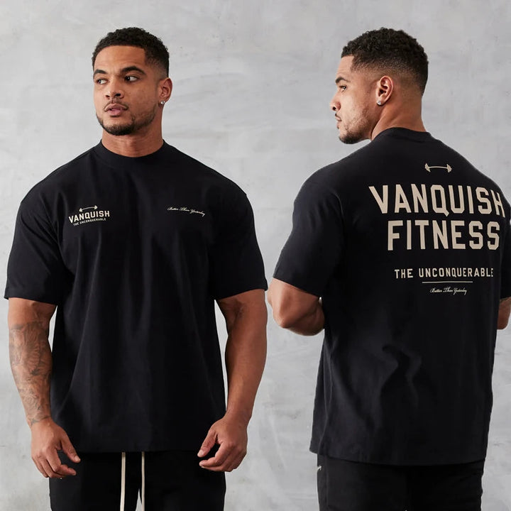 Comfortabel heren trainingsshirt in oversized pasvorm, ideaal voor workouts en casual sport.