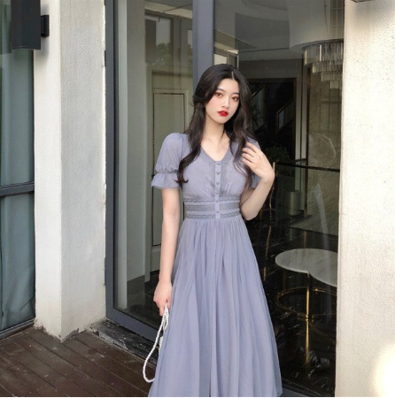 Stijlvolle roze Koreaanse lentejurk voor dames. Een comfortabele en trendy casual zomerjurk.