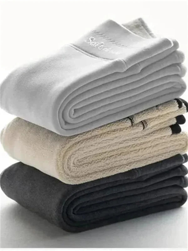 Modieuze dames winterlegging, veelzijdig basisitem voor casual of elegante outfits.