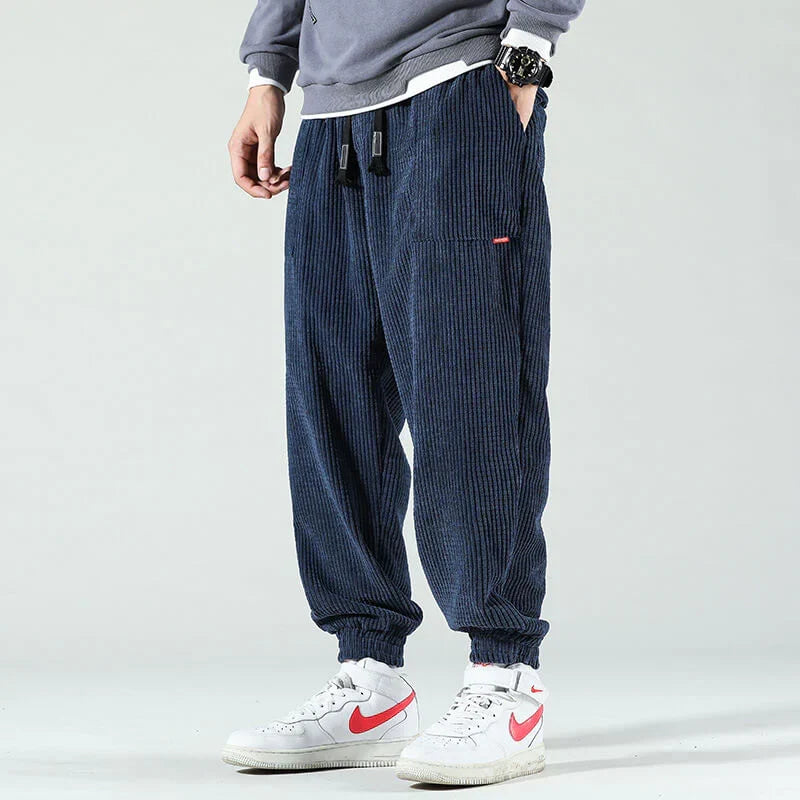 Comfortabele heren joggingbroek, marineblauw, perfect als vrijetijdskleding of sportbroek met casual stijl.