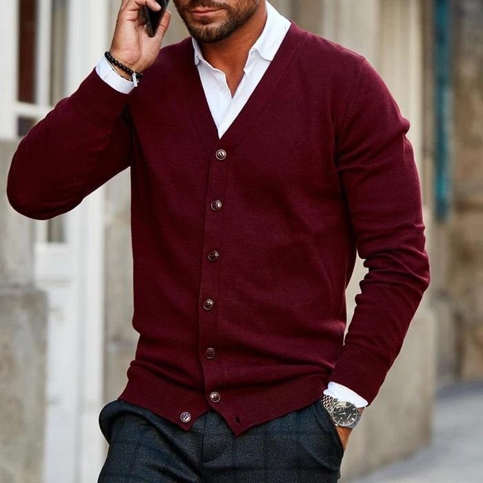 Stijlvol BrentonsVest heren cardigan in donkerblauw, ideaal voor een smart casual look. Comfortabel en veelzijdig.