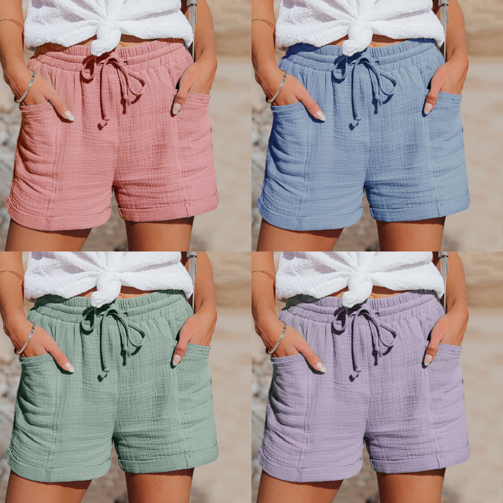 Frisse dames zomershort, ideaal voor strandkleding en een ontspannen, luchtige outfit op warme dagen.