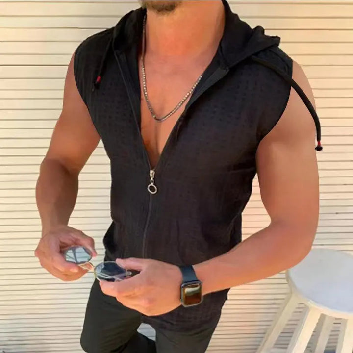 Heren mouwloos T-shirt met capuchon in urban stijl. Perfect voor zomer en casual sportieve outfits.