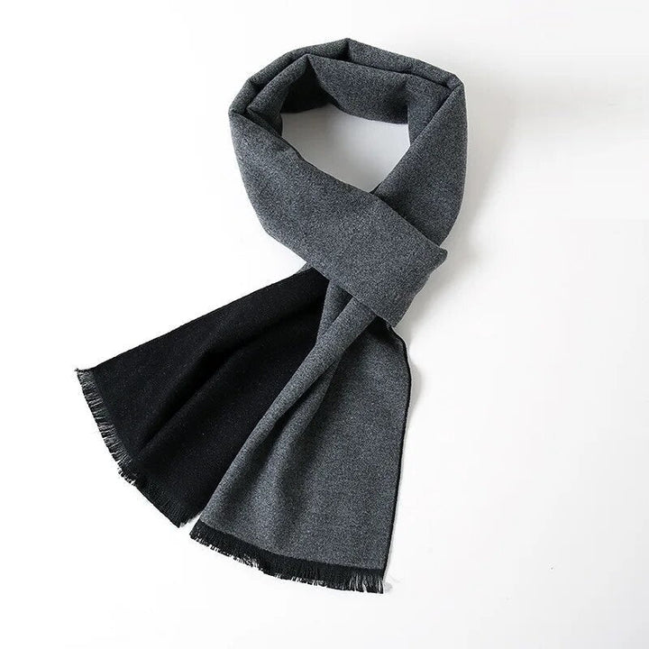 Luxe heren kasjmier sjaal met warm ruitpatroon, ideaal voor de winter.