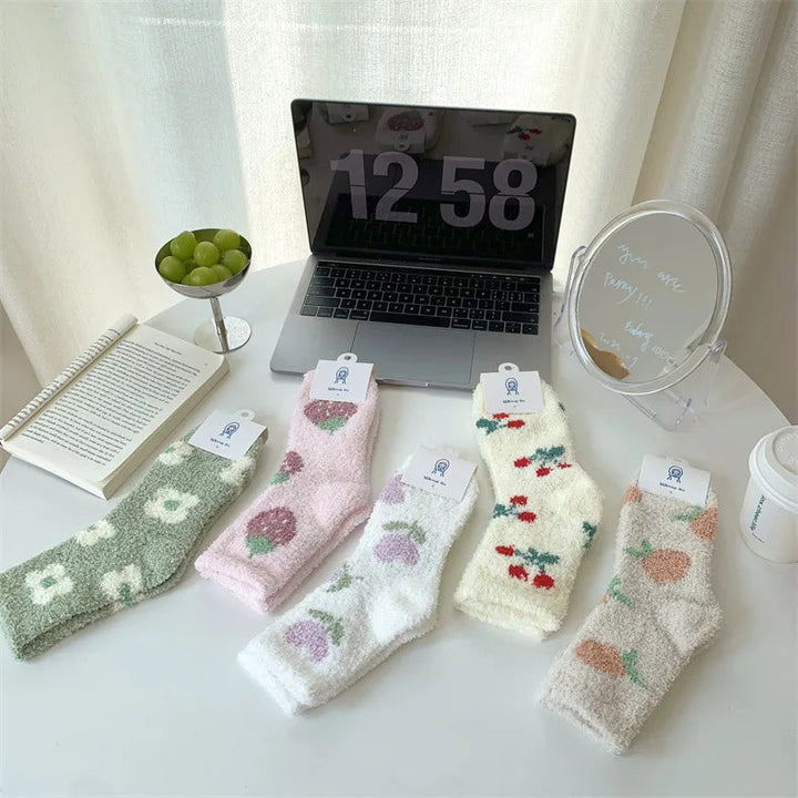 Warme comfort sokken voor dames, perfect om thuis te ontspannen. Met leuke print, één maat.
