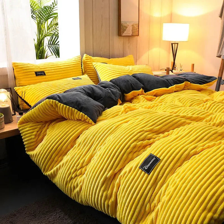 Luxe fleece dekbedovertrek voor winterwarmte en comfort. Zacht fluweel beddengoed.
