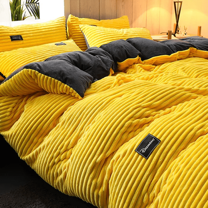 Luxe winter beddengoed set van warm fluweel en zacht fleece; comfort voor uw slaapkamer.