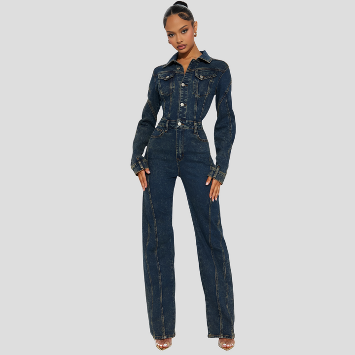 Modieuze dames spijkerjumpsuit met rechte pijpen en lange mouwen. Deze blauwe denim jumpsuit is comfortabel en veelzijdig.