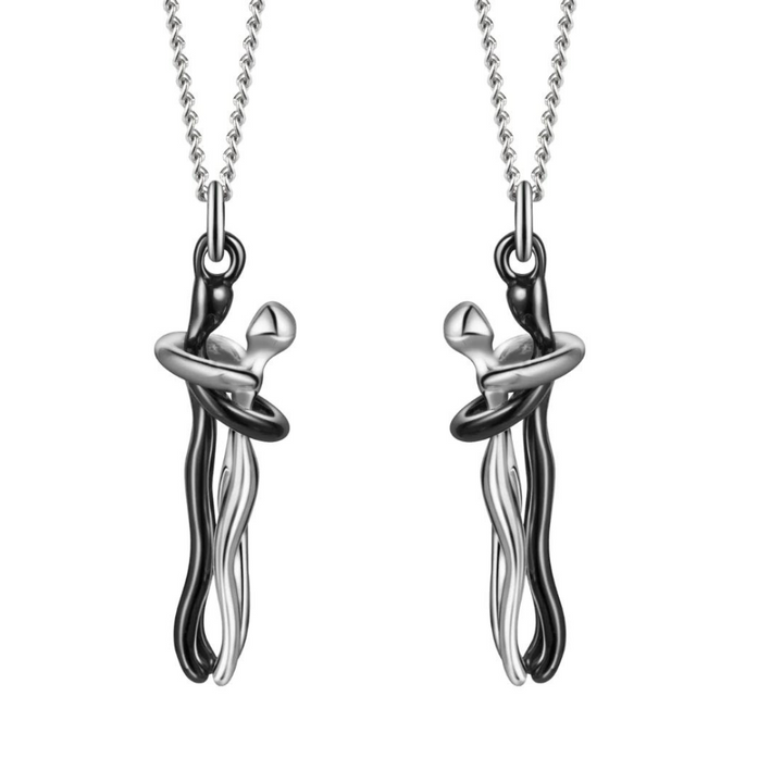 Unisex verzilverde ketting met hanger, perfect als liefdessymbool voor koppels.