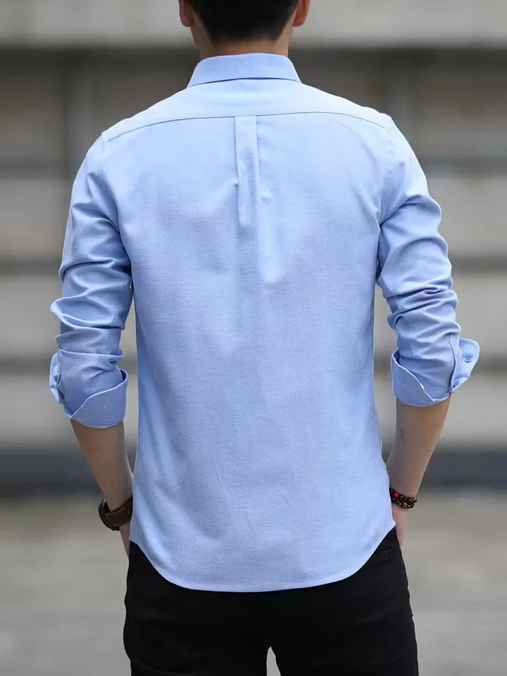 Vooraanzicht: Herenoverhemd, casual, mandarin kraag, lange mouwen, regular fit.