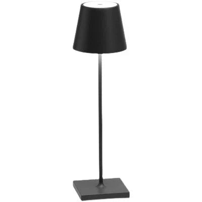 Draadloze dimbare LED tafellamp LumiAura, ideaal voor flexibele sfeerverlichting overal, binnen en buiten.