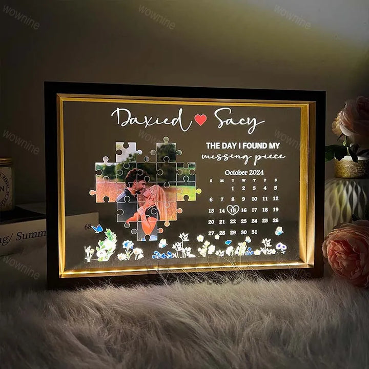 Gepersonaliseerd lichtframe met LED verlichting, perfect voor koppels om hun unieke liefdesverhaal te vieren.