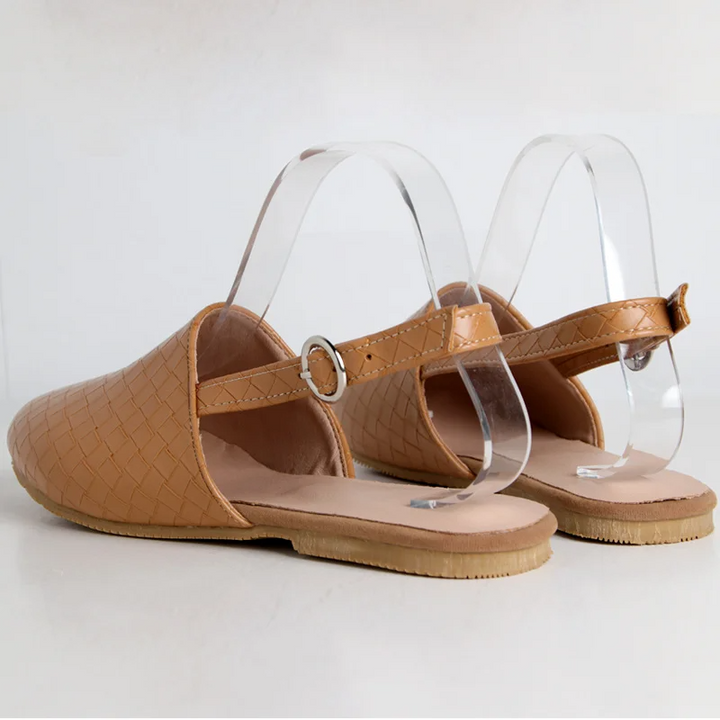 Rode orthopedische dames sandalen met hak, bieden uitstekende voetondersteuning en zomercomfort.