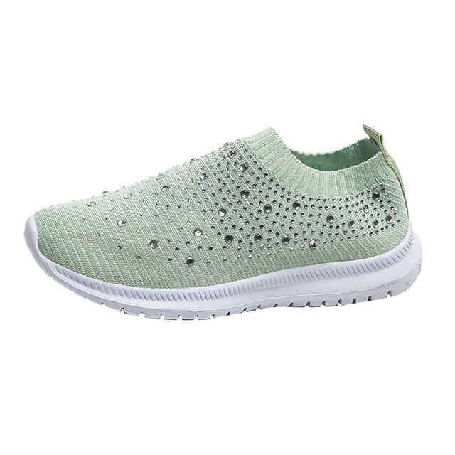 Zomerse dames sneakers van FreshSneaks, met focus op ademend vermogen en een modieuze uitstraling.