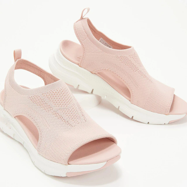 Antislip orthopedische dames sandalen met voetondersteuning, speciaal ontworpen voor pijnvrije dagen in de zomer.