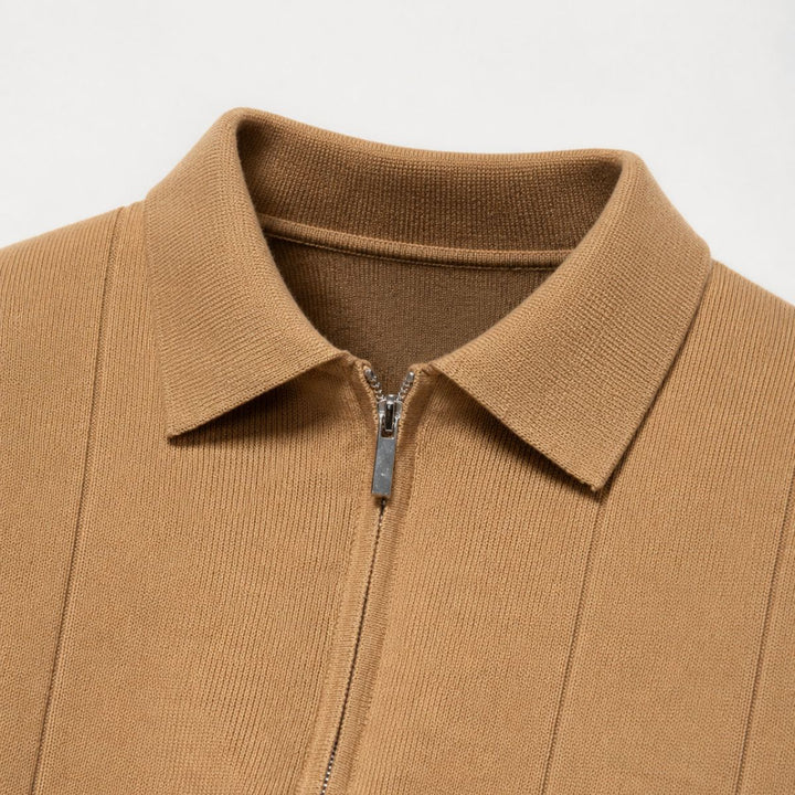 Modieuze heren polo shirt, korte rits en klassieke kraag; onmisbaar voor stijlvolle zomerlooks.