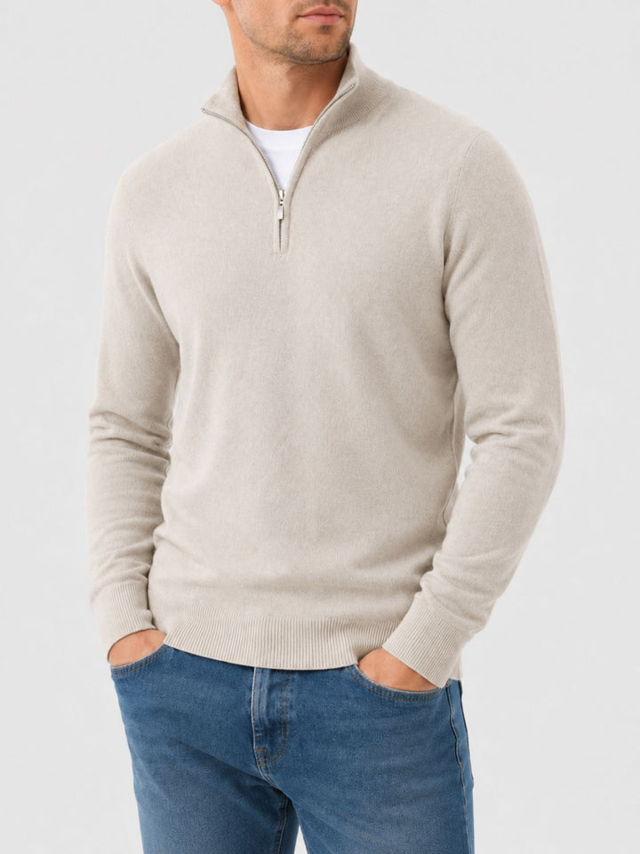 Heren V-hals trui met rits van fijne merinowol, perfect voor een stijlvolle, comfortabele look.
