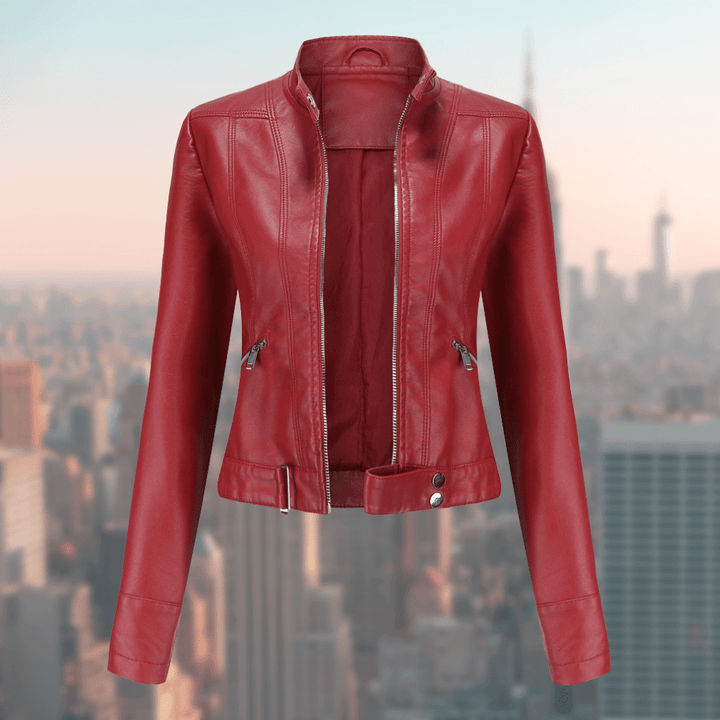 Trendy JaquelinesJacket dames leren jas, combineert stijl en comfort. Ideaal voor veelzijdige outfits en seizoenen.