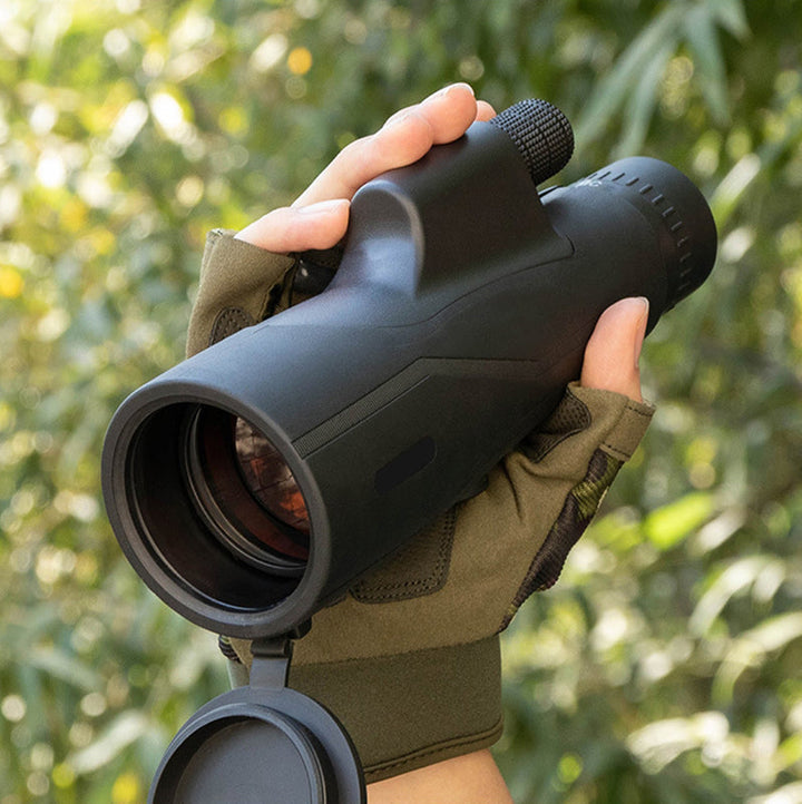 Draagbare sterrenkijker met hoge resolutie voor heldere astronomische observatie en breed gezichtsveld.
