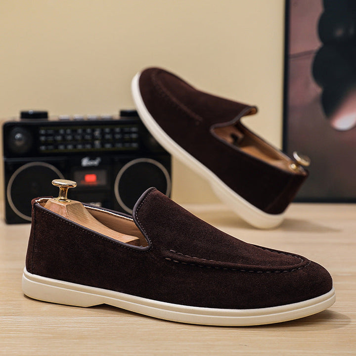 Bruine casual loafers voor heren, comfortabele slip-on schoenen ideaal voor ontspannen vrijetijds- en dagelijks gebruik.