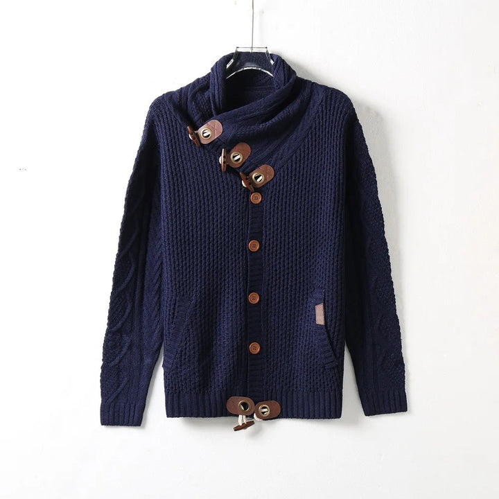 Herenmode trend: losvallende gebreide coltrui, comfortabel en trendy.