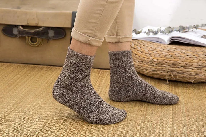 Praktische en comfortabele retro wintersokken (3 paar) voor volwassenen, extra warm en duurzaam.