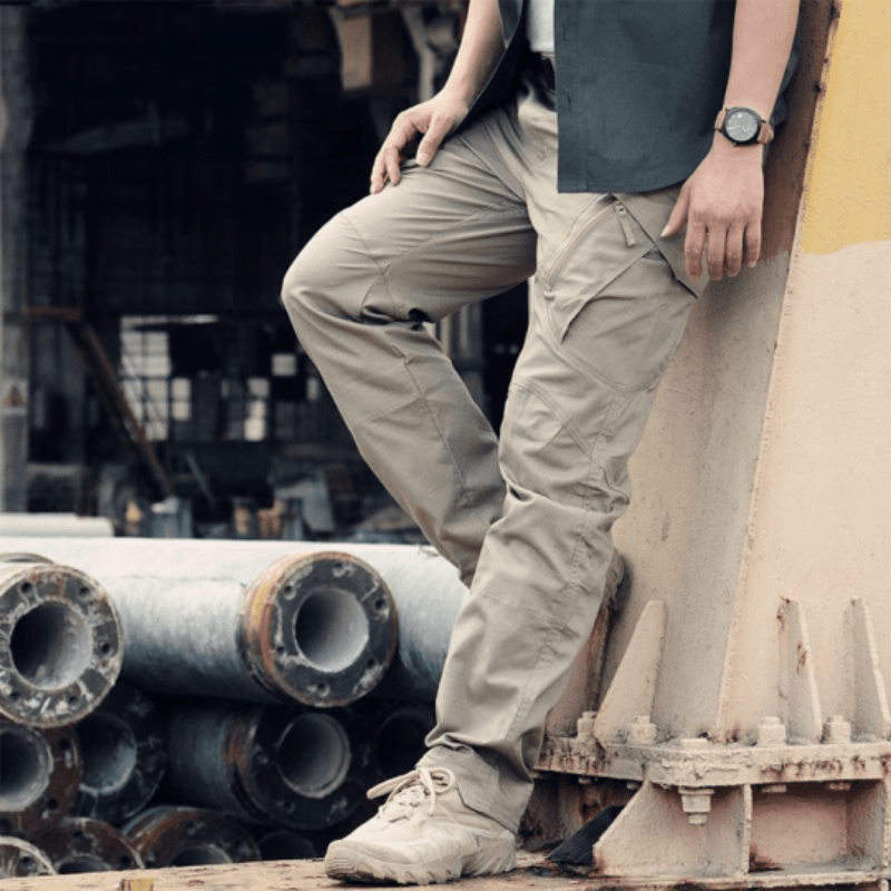 Heren tactische cargo broek, duurzaam en comfortabel, perfect voor outdoor en avontuurlijke heren.