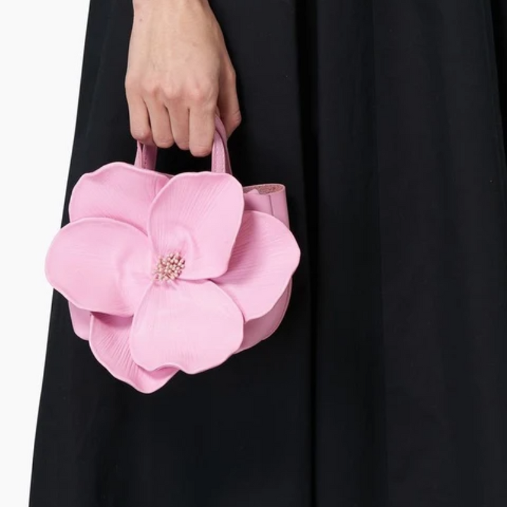 Stijlvolle dames mini handtas met bloemenpatroon, verkrijgbaar in rood, zwart of roze, met gouden details.
