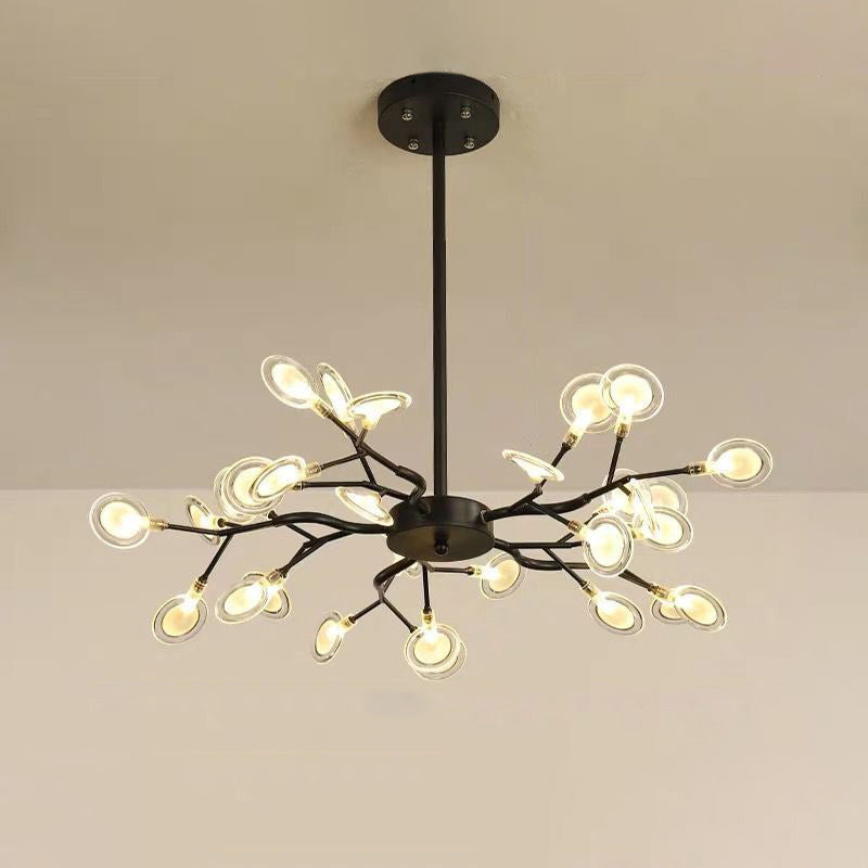 Moderne kroonluchter als eyecatcher; hedendaags interieur, LED verlichting, vuurvlieg design.