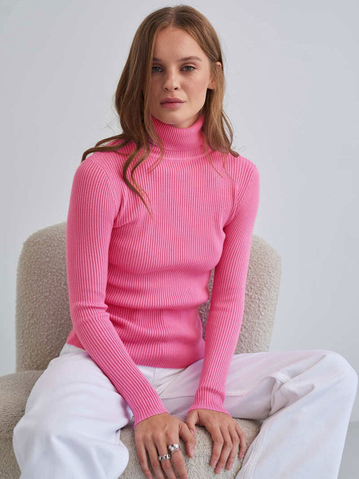 Modieuze coltrui voor dames, zacht en comfortabel, ideaal voor een relaxte maar stijlvolle look.
