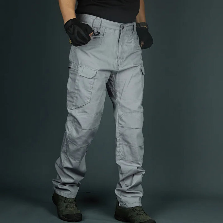 Casual heren outdoorbroek, grote maten, sneldrogend en comfortabel, met handige zakken.