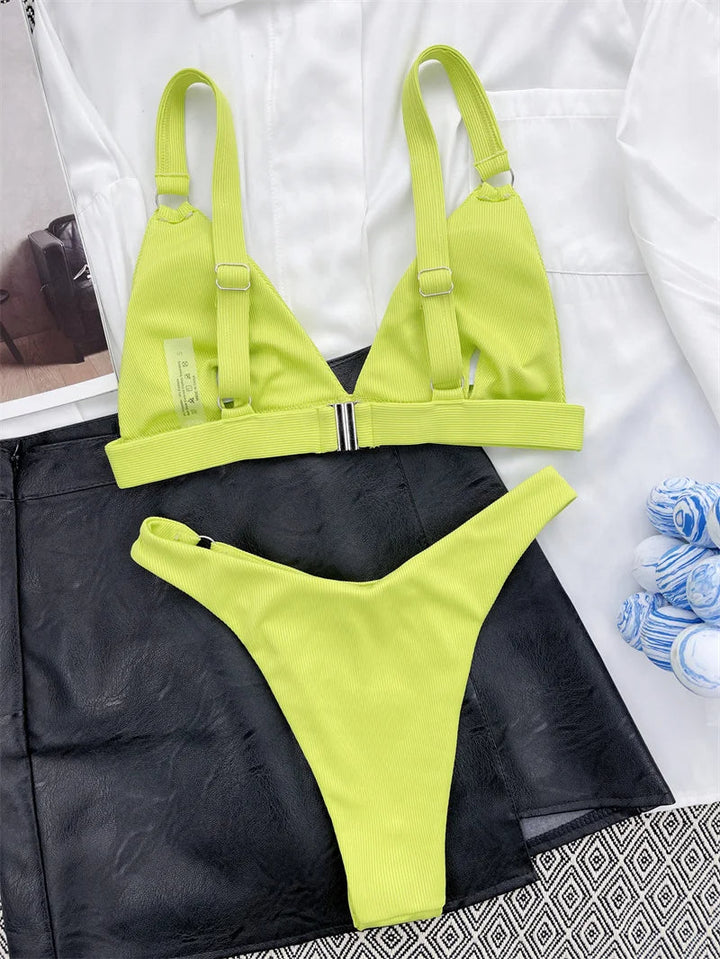Zwemkleding trend 2024: Vera push-up bikini, Braziliaanse snit voor de stijlvolle dame.