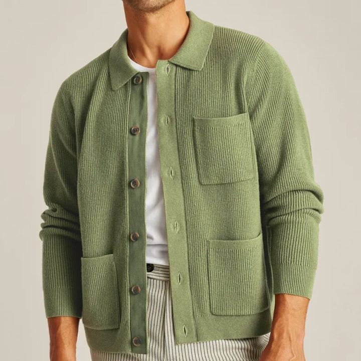 Groen Herenvest Xavi voor een stijlvolle, comfortabele look. Perfect voor casual of elegante herfstmode.