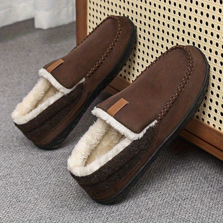 Comfortabele heren loafers, marineblauw, perfect als huispantoffels voor mannen.